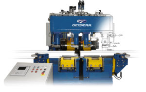 Rail carbide sawing machine SC 800 with hydraulically driven saw blade requiring no operator